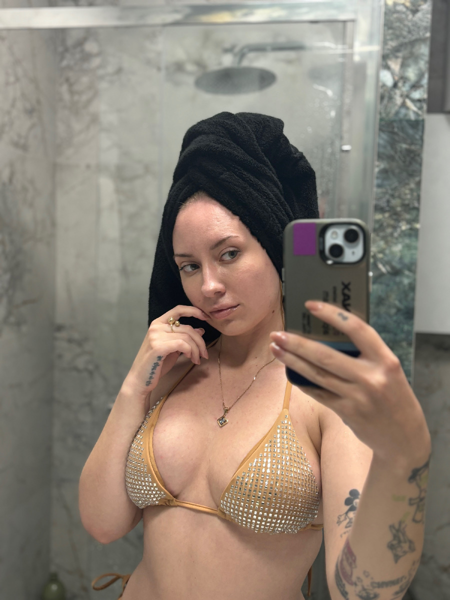 Nude girl KateV in Huzhou