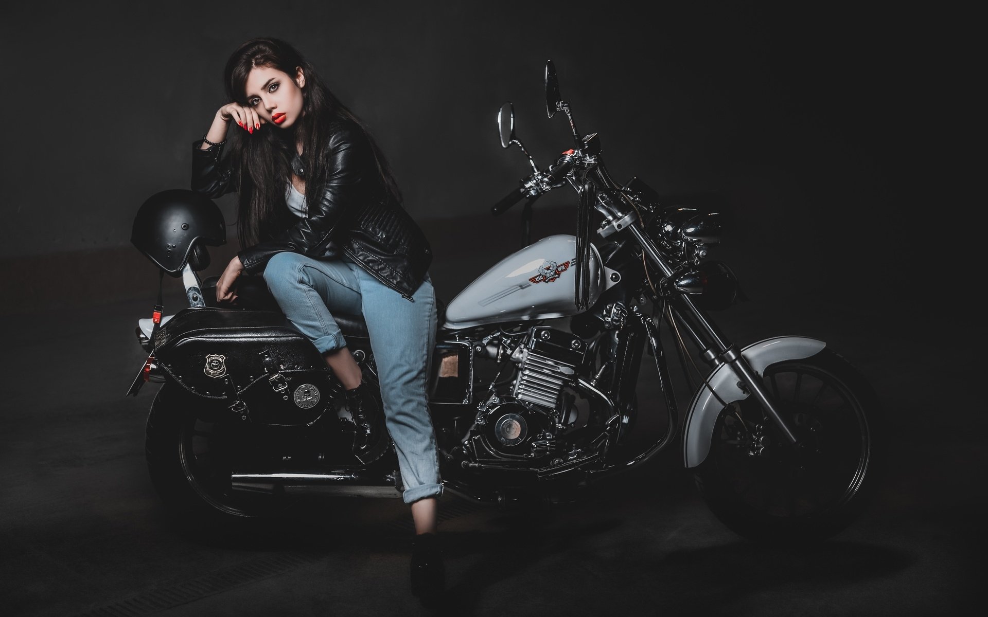 Biker girls: style and drive in Huzhou