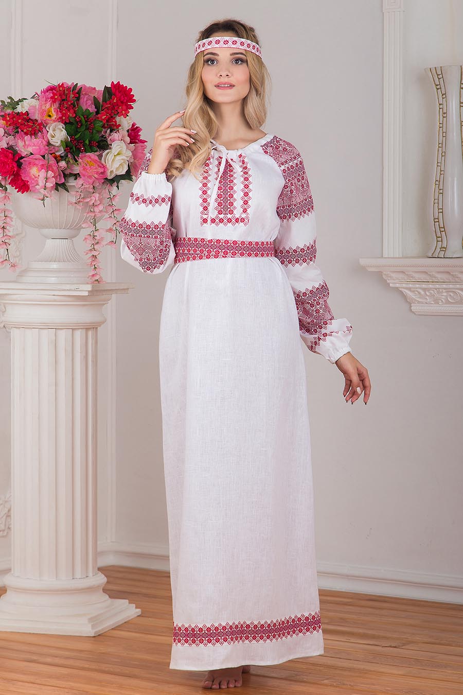 Women in Slavic costumes in Huzhou