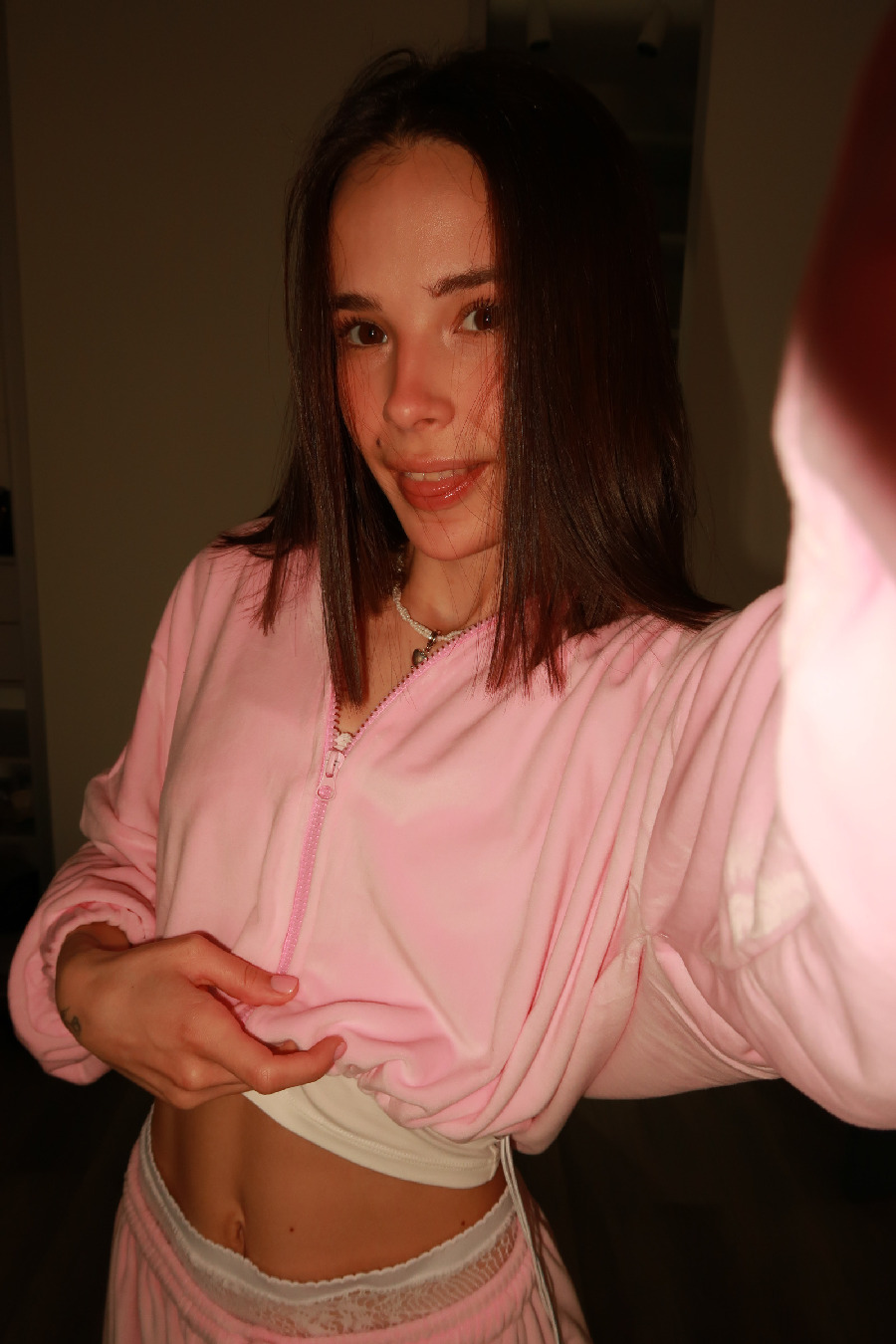 Tina brings the glow — live moments in Huzhou